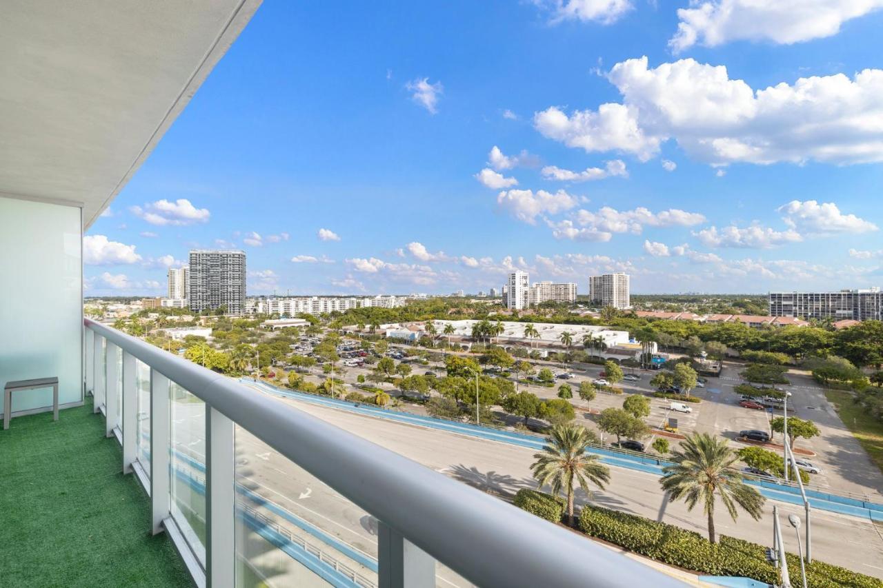 Beachwalk Resort Hotel Холандейл Бийч Екстериор снимка
